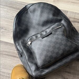 Stylish Black Checkered Men's Backpack